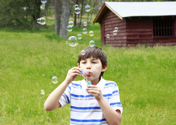 ReallyColor User Hall of Fame - Blowing Bubbles Photo